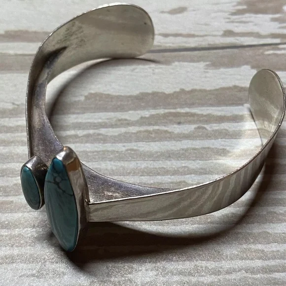 Vintage mod blue turquoise sterling silver cuff bracelet